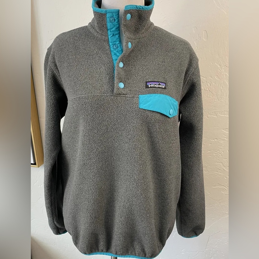 Patagonia grey and blue button up fleece